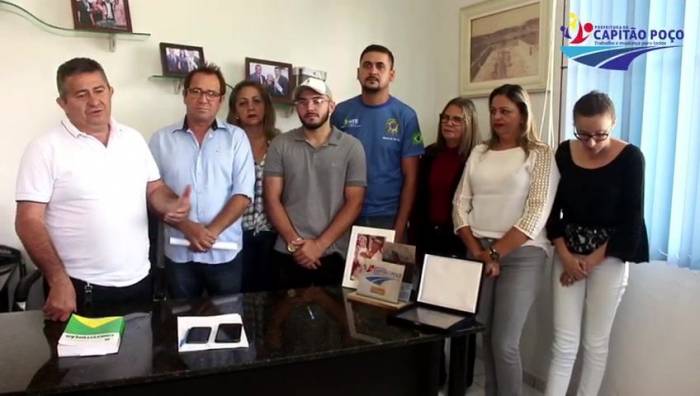 EMISSÃO DE CARTEIRA DE IDENTIDADE COM ENTREGA NA HORA